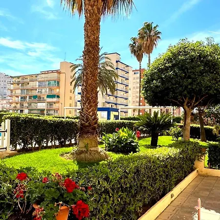 Gandia Iii - Alquiler Solo A Familias Apartment *